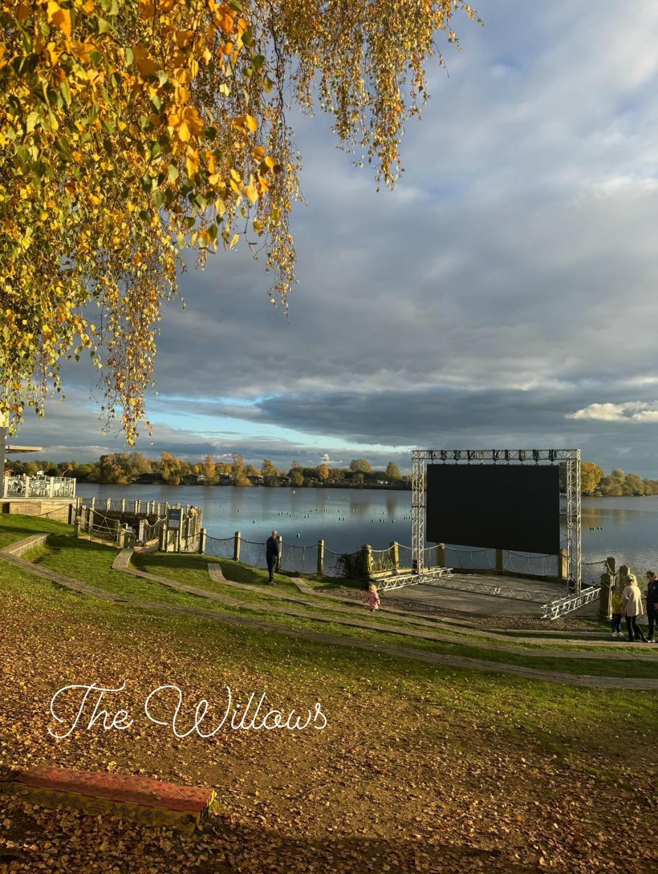 فندق The Willows Jet Ski Lake View Tattershall Lakes المظهر الخارجي الصورة